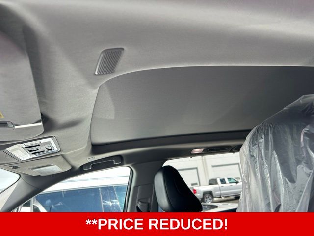 toyota grand highlander 2024 5TDAAAB50RS001417 image toyota grand highlander 2024 5TDAAAB50RS001417 image